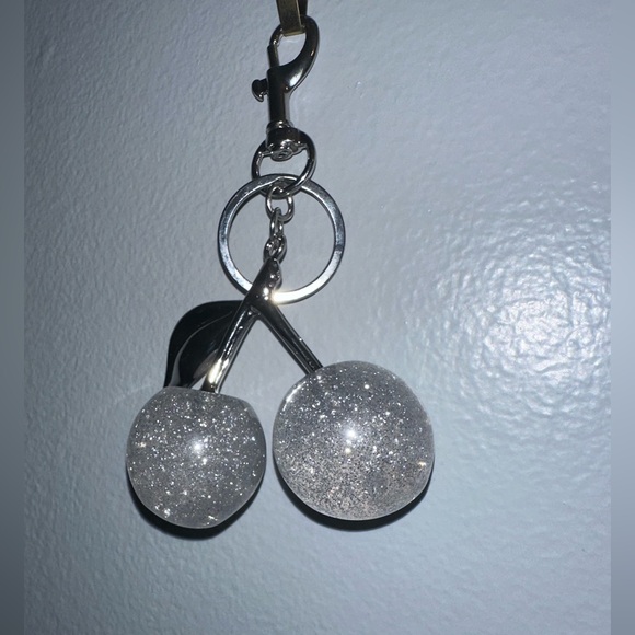 Sparkling Cherry Keychain (BAG NOT INCLUDED) - Picture 4 of 4